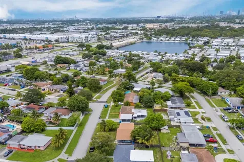 3420 SW 32nd Street West Park FL 33023