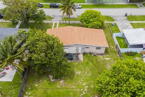 3420 SW 32nd Street West Park FL 33023