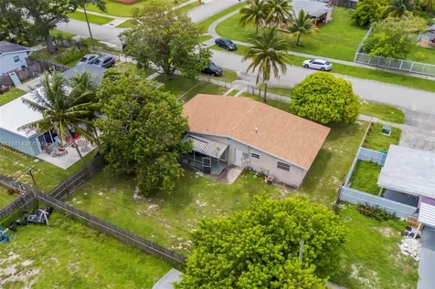 3420 SW 32nd Street West Park FL 33023