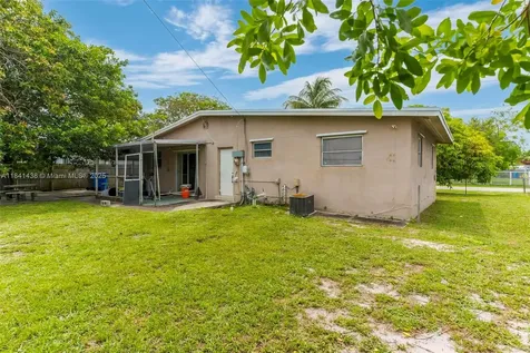 3420 SW 32nd Street West Park FL 33023