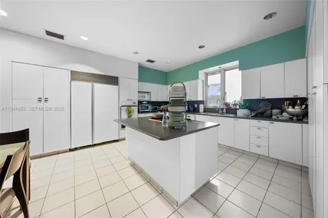 6002 SW 79th Court Miami FL 33143