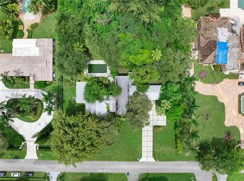 6002 SW 79th Court Miami FL 33143