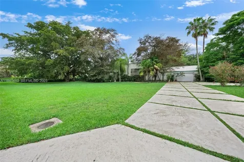6002 SW 79th Court Miami FL 33143