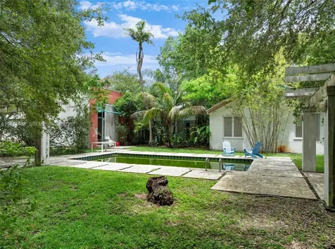 6002 SW 79th Court Miami FL 33143