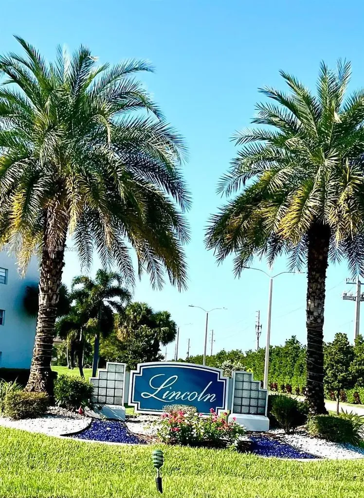 4020 Lincoln A Boca Raton FL 33434