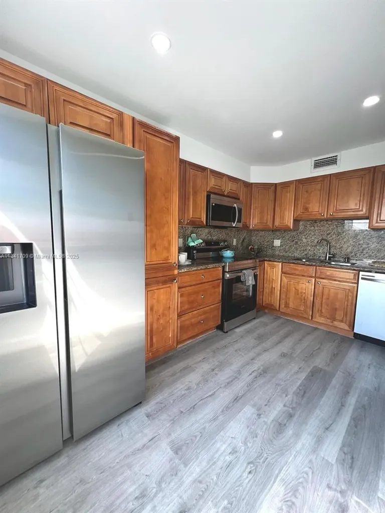 4020 Lincoln A Boca Raton FL 33434