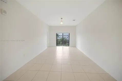 8265 NW 41st Street Doral FL 33166