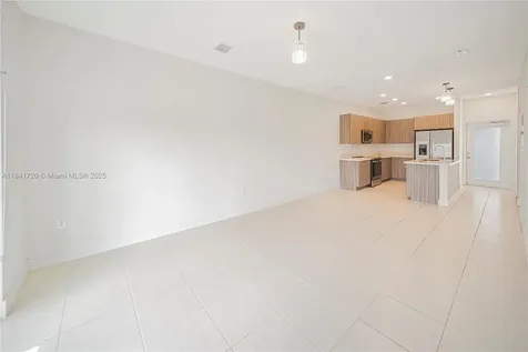 8265 NW 41st Street Doral FL 33166