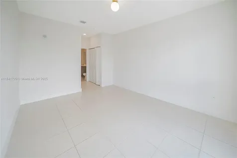 8265 NW 41st Street Doral FL 33166