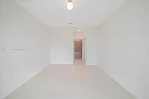 8265 NW 41st Street Doral FL 33166