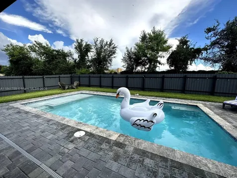 404 NW 1st Street Cape Coral FL 33993