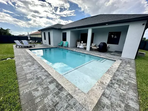 404 NW 1st Street Cape Coral FL 33993