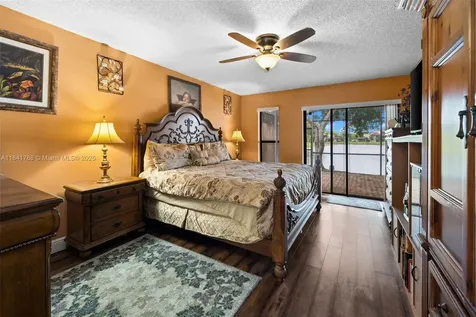 9535 NW 38th Place Sunrise FL 33351