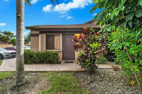 9535 NW 38th Place Sunrise FL 33351