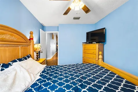 9535 NW 38th Place Sunrise FL 33351