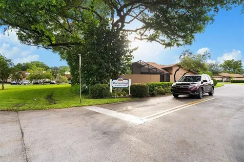 9535 NW 38th Place Sunrise FL 33351