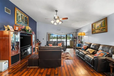 9535 NW 38th Place Sunrise FL 33351