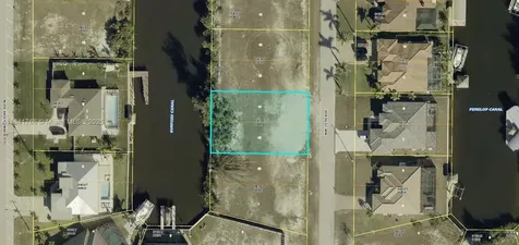 1612 NW 39th Avenue Cape Coral FL 33993