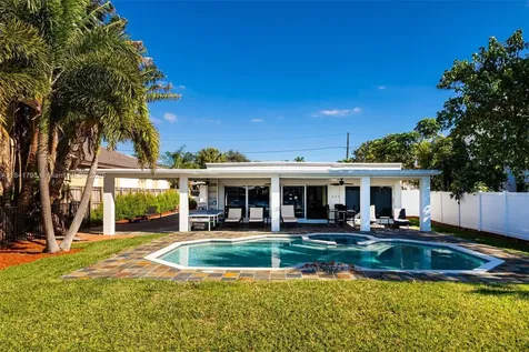 517 S Riverside Drive Pompano Beach FL 33062