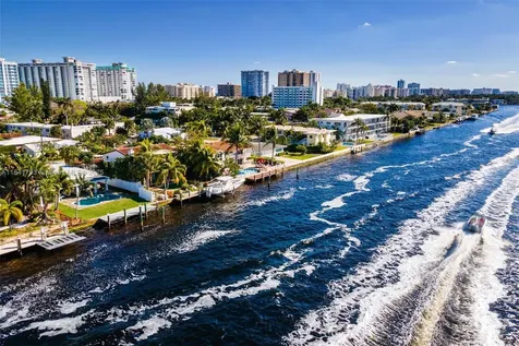 517 S Riverside Drive Pompano Beach FL 33062