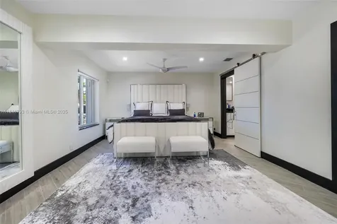 517 S Riverside Drive Pompano Beach FL 33062