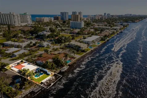 517 S Riverside Drive Pompano Beach FL 33062