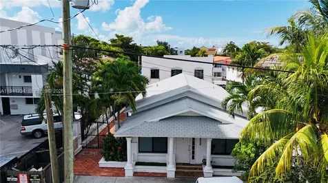 1238 SW 4th Street Miami FL 33135