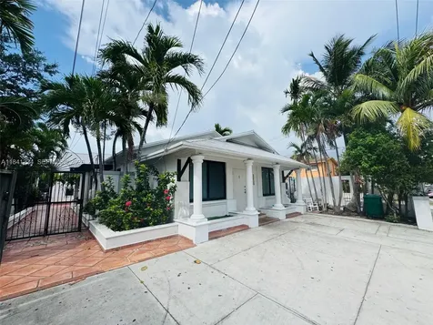1238 SW 4th Street Miami FL 33135