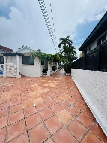 1238 SW 4th Street Miami FL 33135