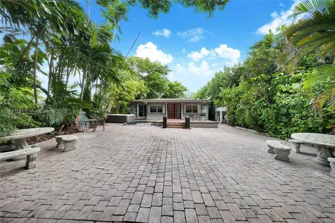 1615 S Miami Avenue Miami FL 33129