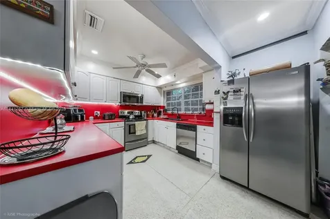 1615 S Miami Avenue Miami FL 33129
