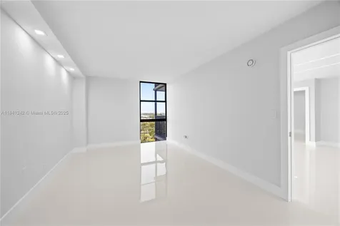 20379 W Country Club Drive Aventura FL 33180