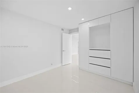 20379 W Country Club Drive Aventura FL 33180