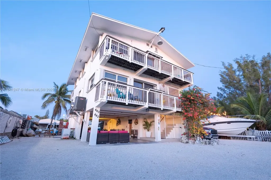 440-442 48th Street Ocean Marathon FL 33050