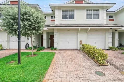 2979 NW 30th Place Oakland Park FL 33311