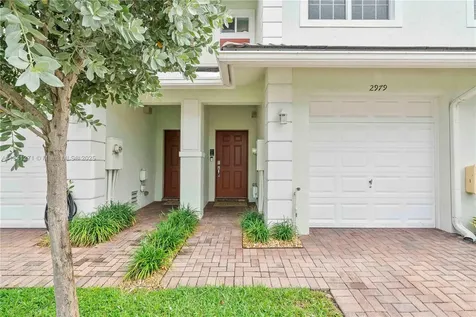 2979 NW 30th Place Oakland Park FL 33311