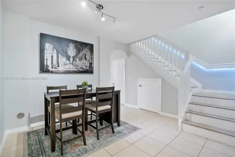 2979 NW 30th Place Oakland Park FL 33311