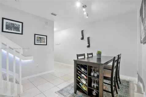 2979 NW 30th Place Oakland Park FL 33311