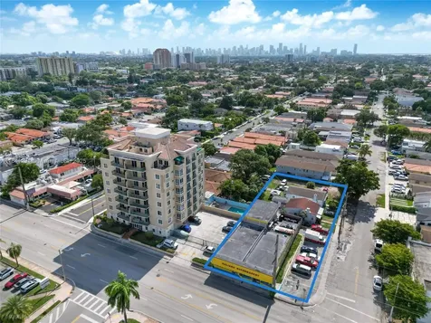 2537 SW 37th Avenue Miami FL 33133