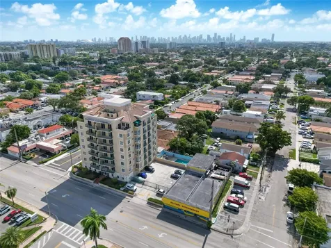 2537 SW 37th Avenue Miami FL 33133