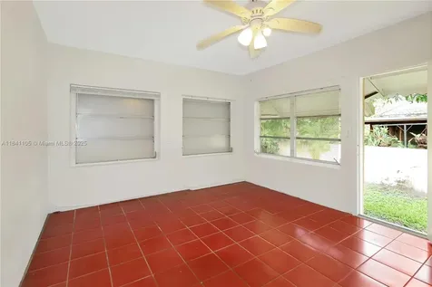 2730 NW 6th Street Miami FL 33125