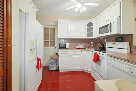 2730 NW 6th Street Miami FL 33125