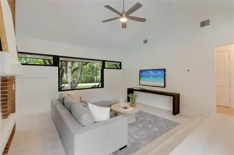 15750 SW 82nd Avenue Palmetto Bay FL 33157