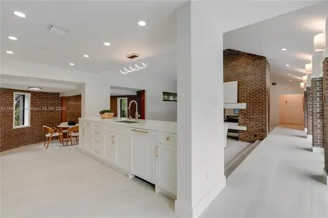 15750 SW 82nd Avenue Palmetto Bay FL 33157