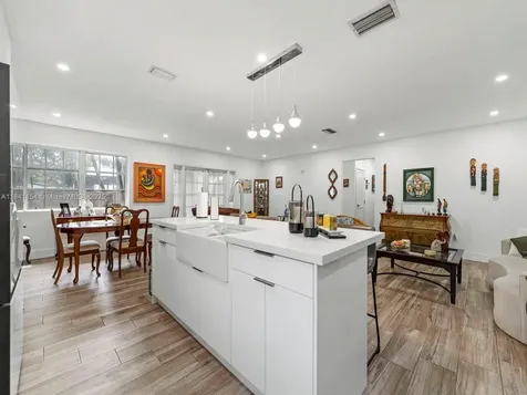 19711 Whispering Pines Road Cutler Bay FL 33157