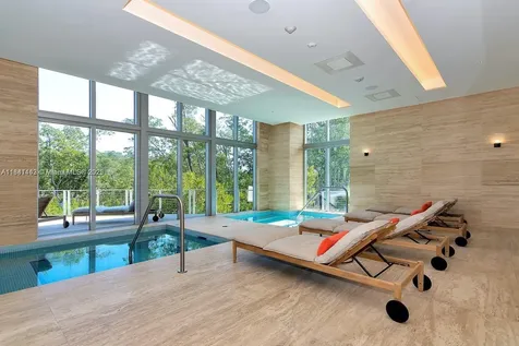 16385 Biscayne Boulevard North Miami Beach FL 33160