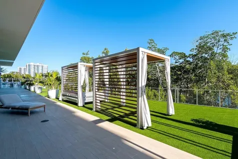 16385 Biscayne Boulevard North Miami Beach FL 33160