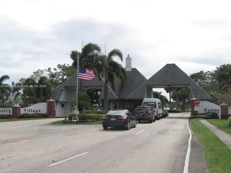 337 Durham J Deerfield Beach FL 33442