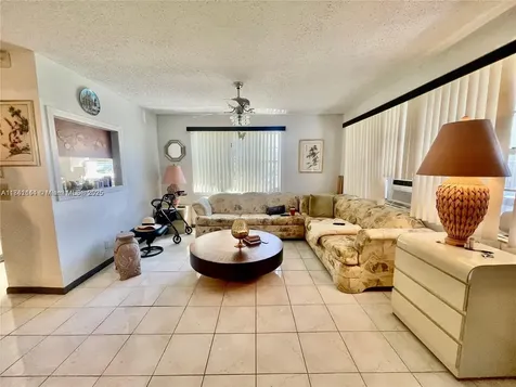 337 Durham J Deerfield Beach FL 33442