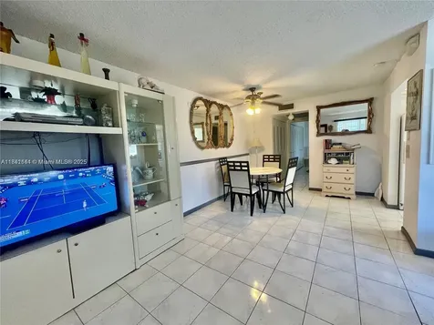 337 Durham J Deerfield Beach FL 33442